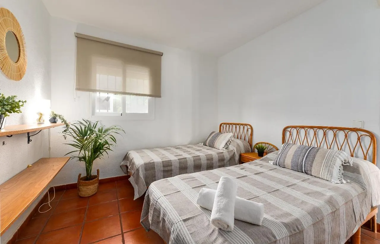 Caroline House Marbella Puerto Banus contacts